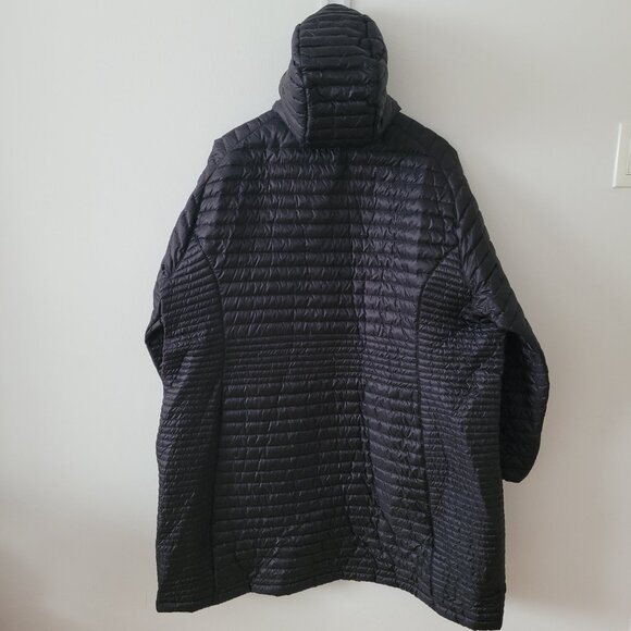 L.L. Bean Women's Ultra Light Goose Down Black Puffer Jacket-3X - Picture 5 of 9